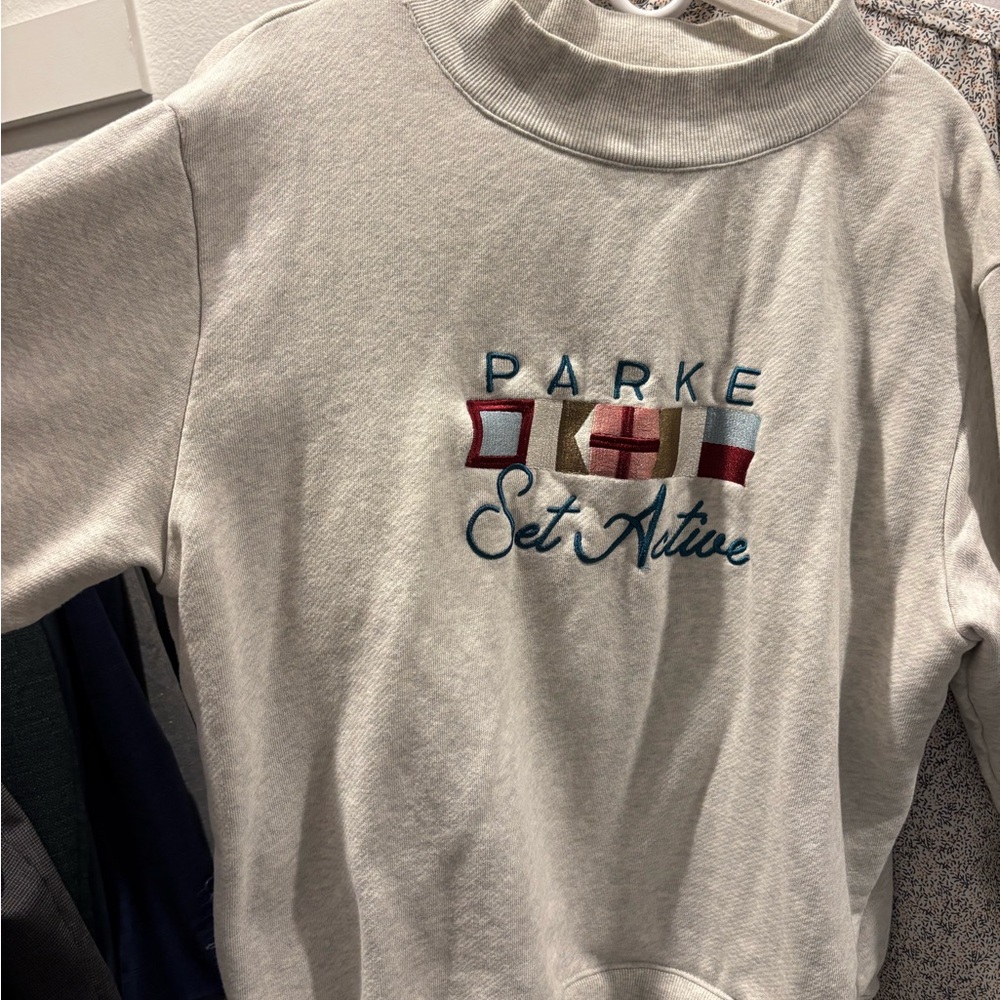 PARKE Set Active Light Beige Mock Neck Sweatshirt